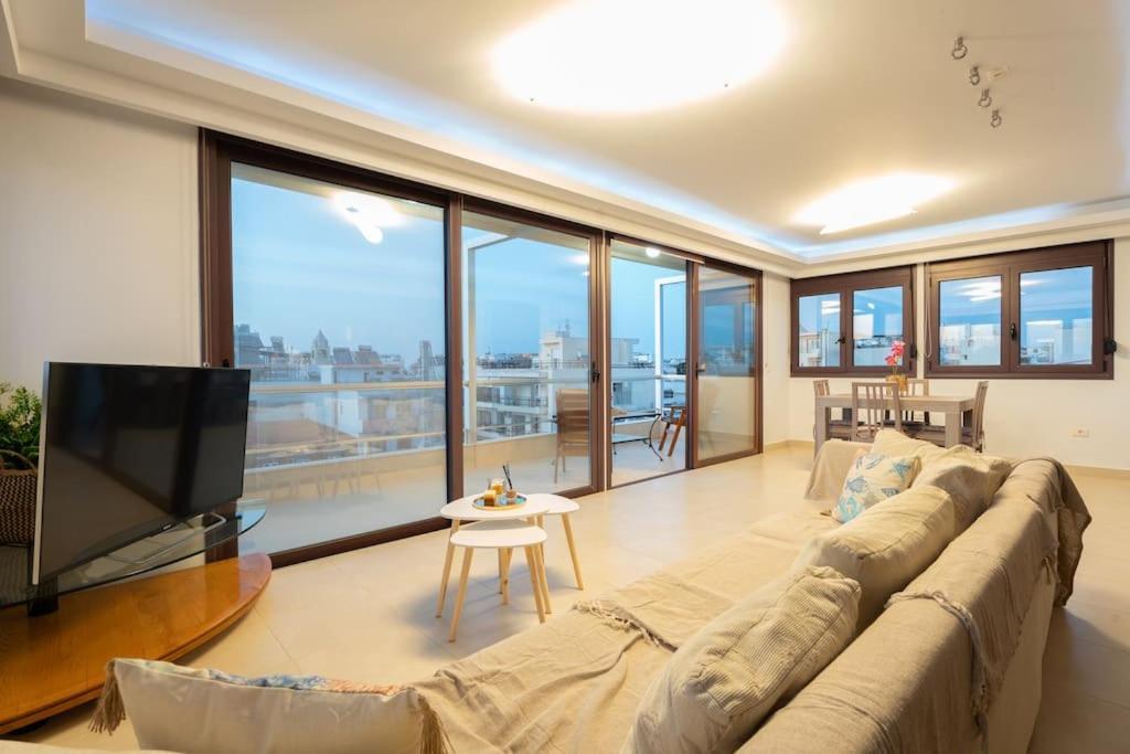 Cityscape Loft Apartament *